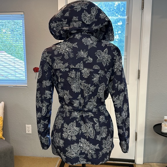 RAINCOAT ☔️ CUTEST ONE AROUND! HEI HEI Navy & White Print Raincoat - Picture 7 of 15